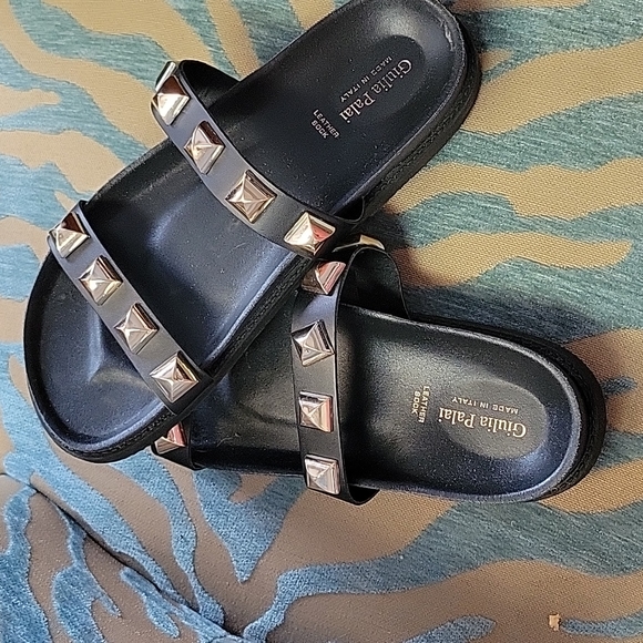 Giulia Palai sandals - Picture 1 of 3